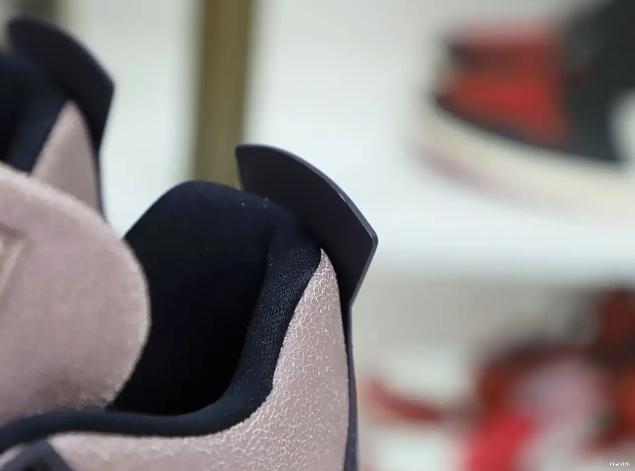 'TAUPE 4 RETRO JORDAN HAZE' AIR 0427